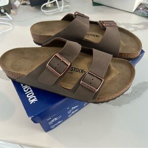 Men’s New Birkenstock Mocha Arizona Sandals Size 9